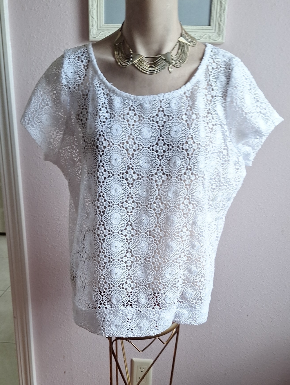 Handmade White Crochet Lace Short Sleeve Women's Top
